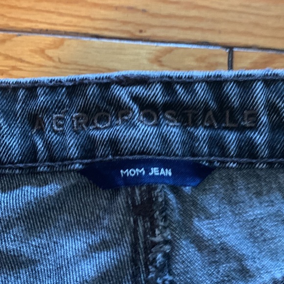 Aeropostale mom jeans - Picture 3 of 5